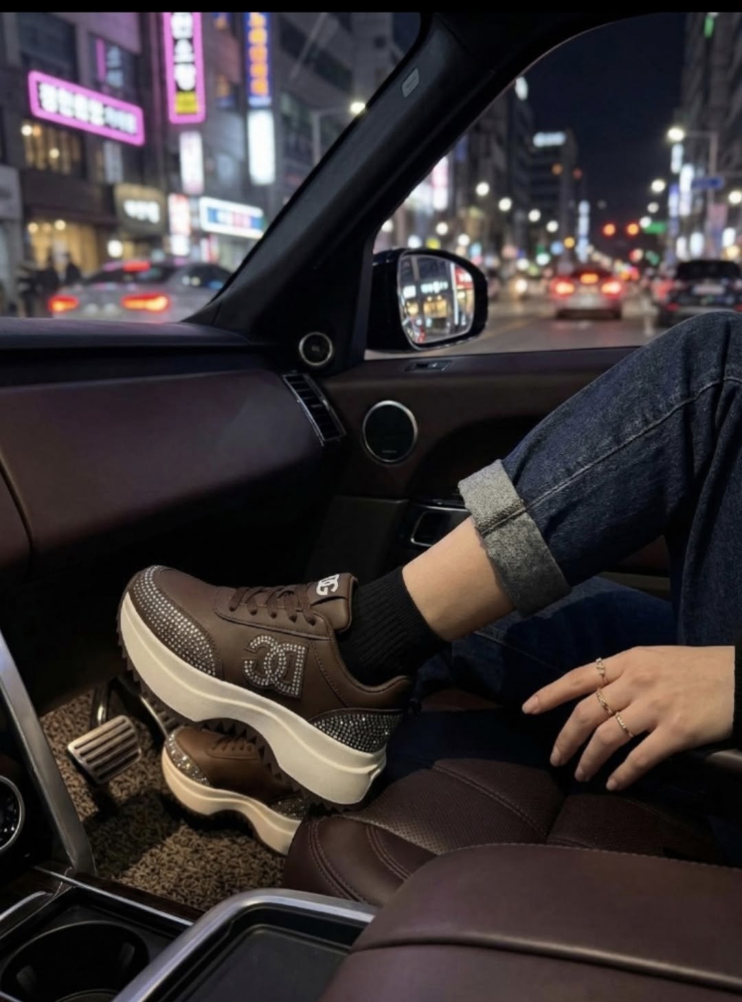 ,кроссовки женскиe,модные кроссовки,женская ,обуви