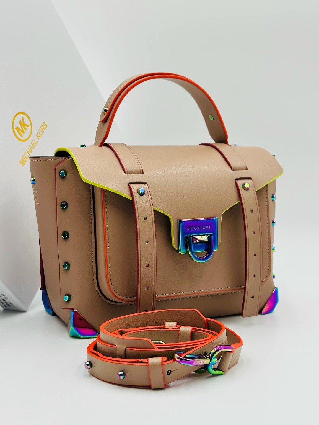 женская кожаная сумка michael kors,сумка,сумка michael kors,женская сумка michael kors manhattan,сумки женская