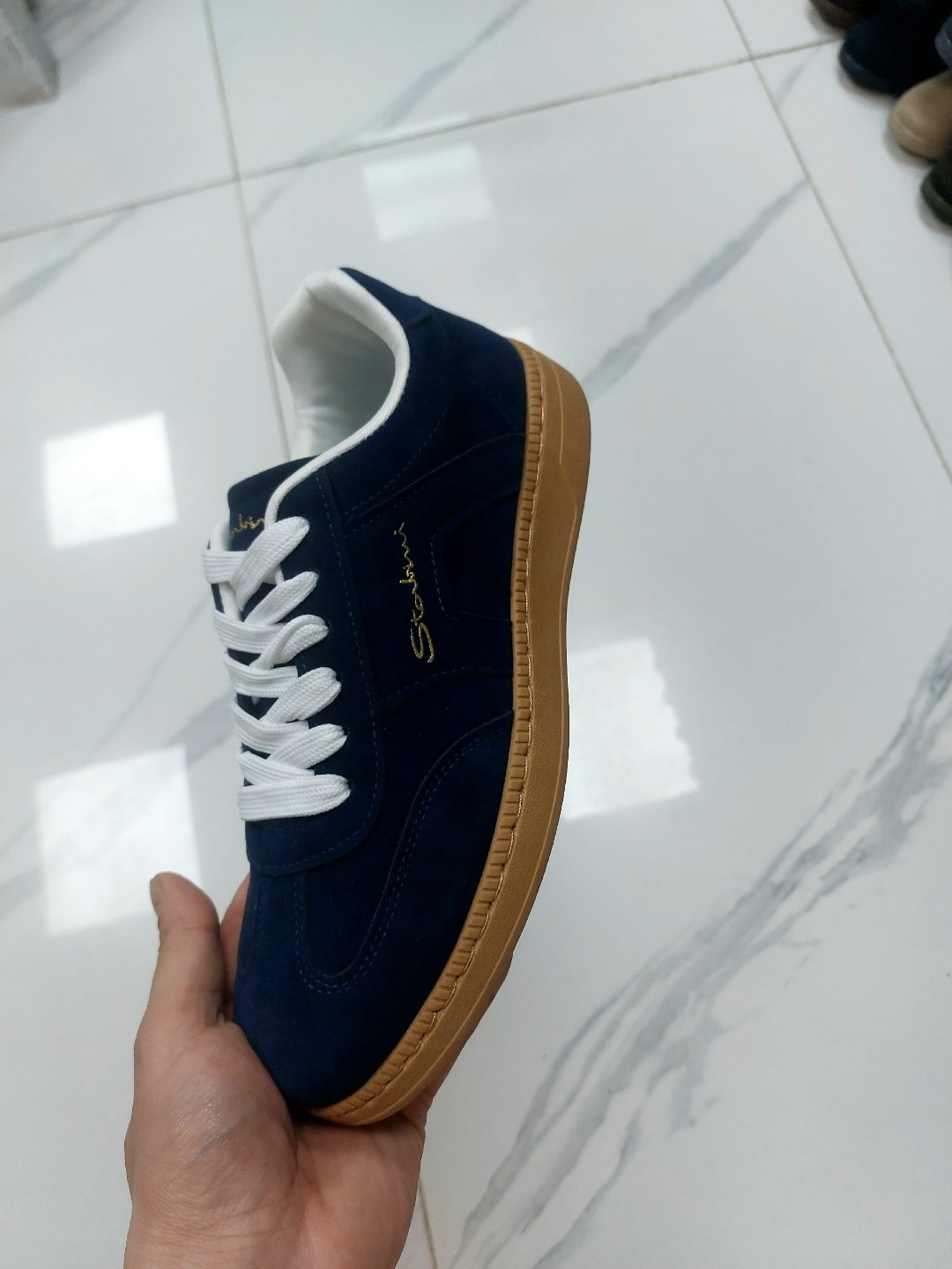 ,спортивная ,черные кроссовки,кроссовки sprandi retrostemp,низкие кроссовки