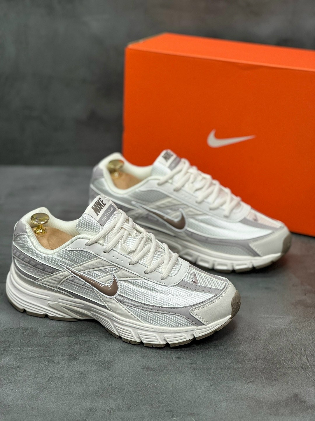 кроссовки wmns initiator ib4339 nike бежевый,кроссовки nike initiator,кроссовки nike,кроссовки,женские беговые кроссовки nike initiator