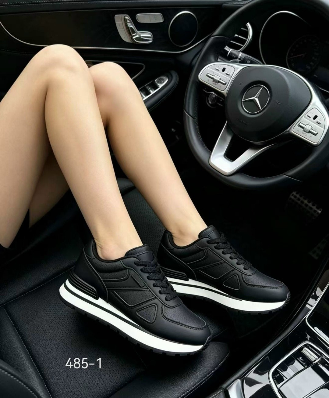 кроссовки женскиe,кроссовки,кроссовки nike,кроссовки найк женские черные на белой подошве,кроссовка