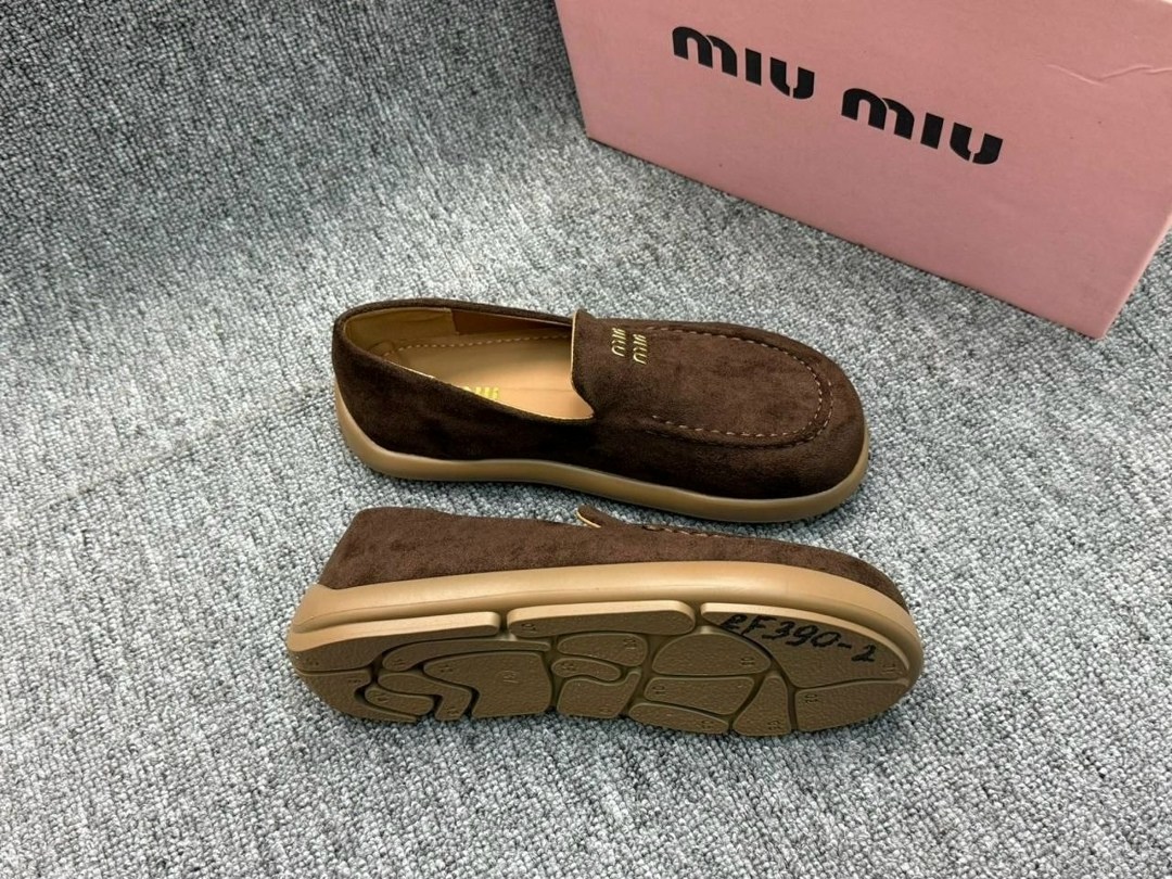 ,лоферы miu miu,модные лоферы,туфли женские miu miu, женская