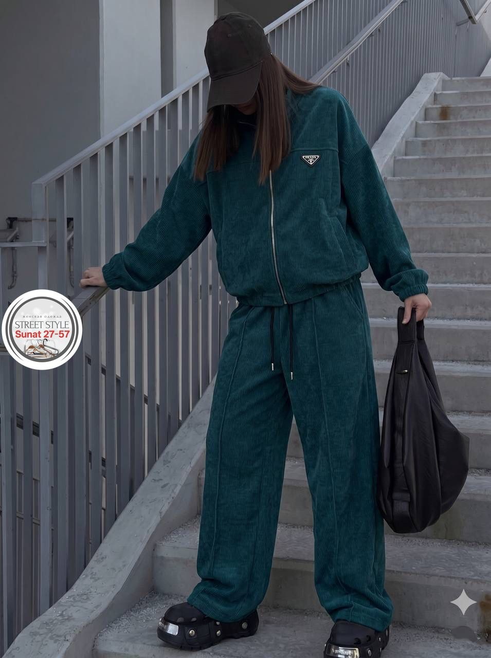 костюм спортивный,костюм женский на флисе,cпортивный костюм женский на флисе,женский костюм,женский спортивный костюм