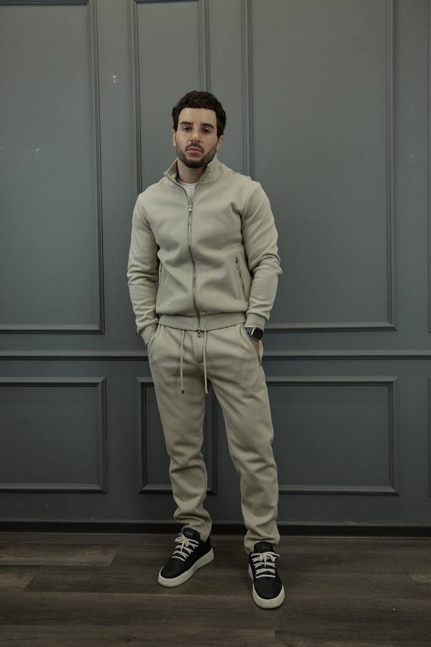 костюм спортивный,костюм спортивный мужской,спортивный костюм brunello cucinelli,костюм бежевый,мужская мода