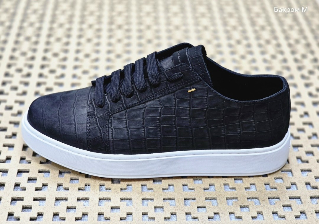 кеды адидас мужские черные с белой подошвой,кеды мужские,,кроссовка мужской,мужские кроссовки