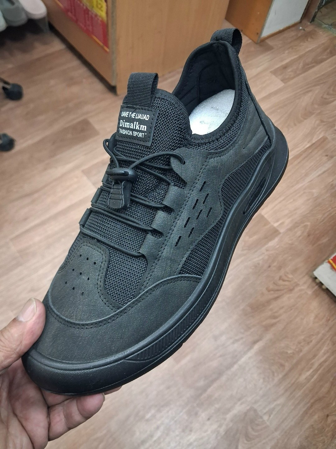 ,мужские кроссовки,спортивная ,кроссовки повседневные,мужская