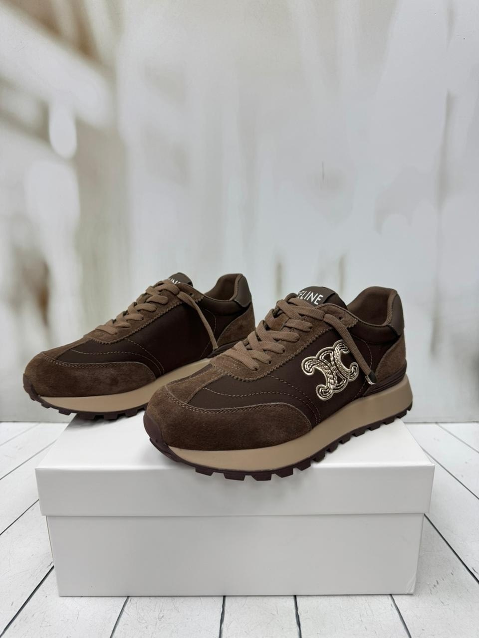 ,кроссовки женскиe,стильные кроссовки,модные кроссовки,женская