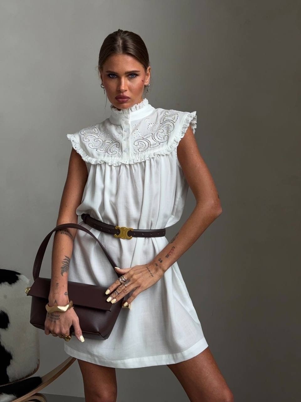 платье с высоким горлом,женское белое платье,женское платье с высоким,блузка с оборками,женская платье