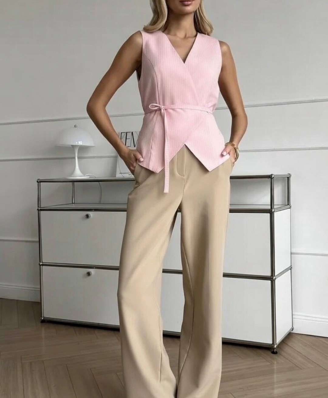 жилетка офисная костюмная с поясом aimo look,классический жилет,жилетка офисная костюмная с поясом aimo look цвет серый,жилет женский,женский классический жилет