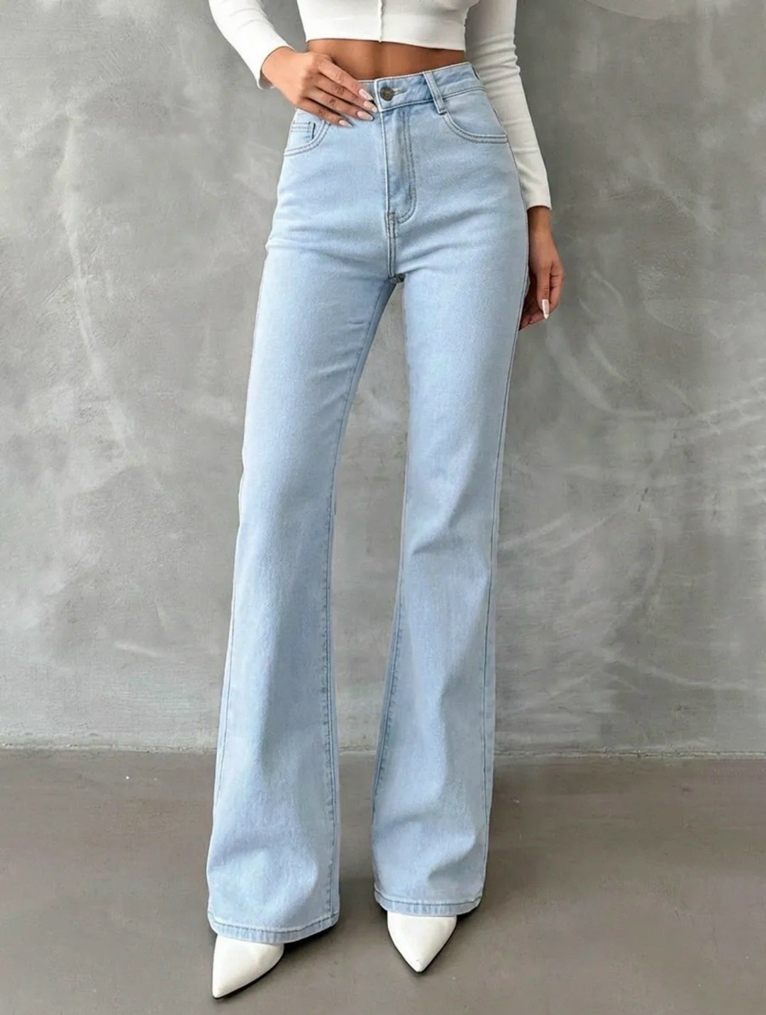 джинсы клеш женские,женские джинсы,джинсы клёш,джинсы клеш светло голубые,светлые джинсы клеш