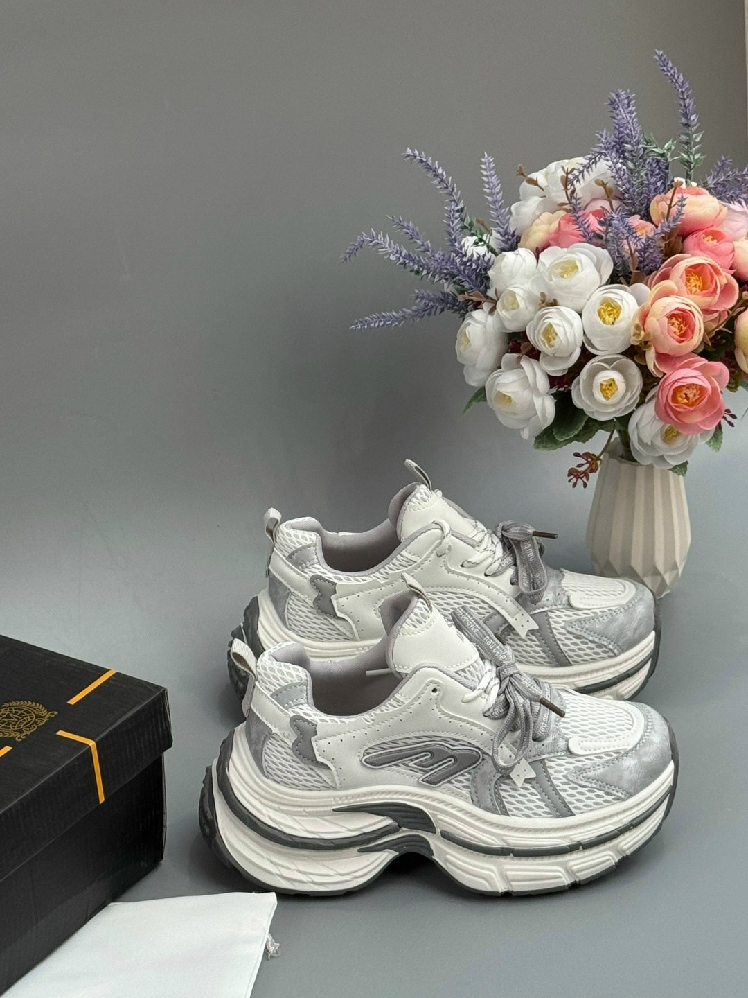 женские кроссовки,женские массивные кроссовки,кроссовки платформа,массивные кроссовки,