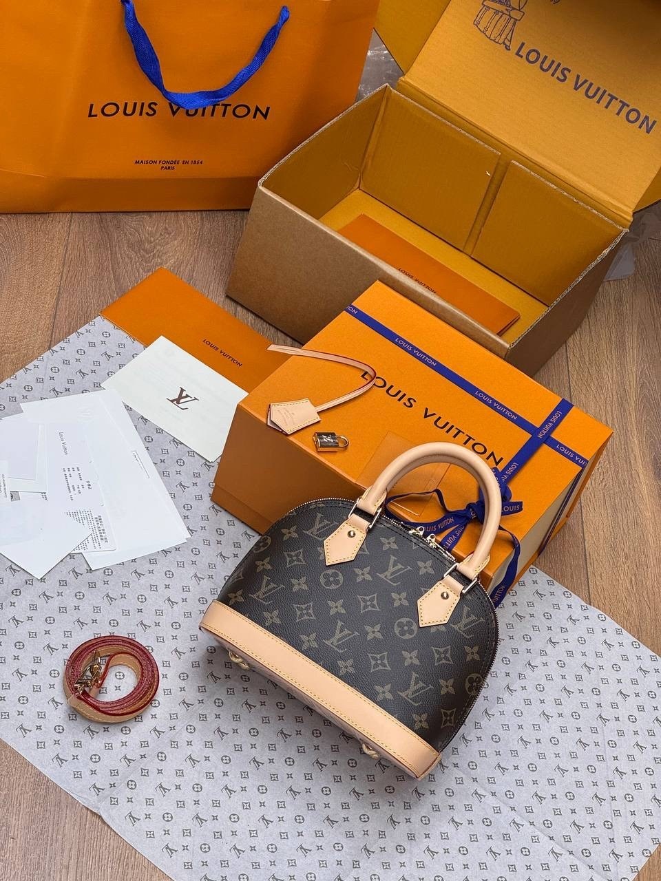 сумка louis vuitton,сумки луи виттон оригиналы,сумка louis vuitton женская,сумка купол,сумка луи виттон альма