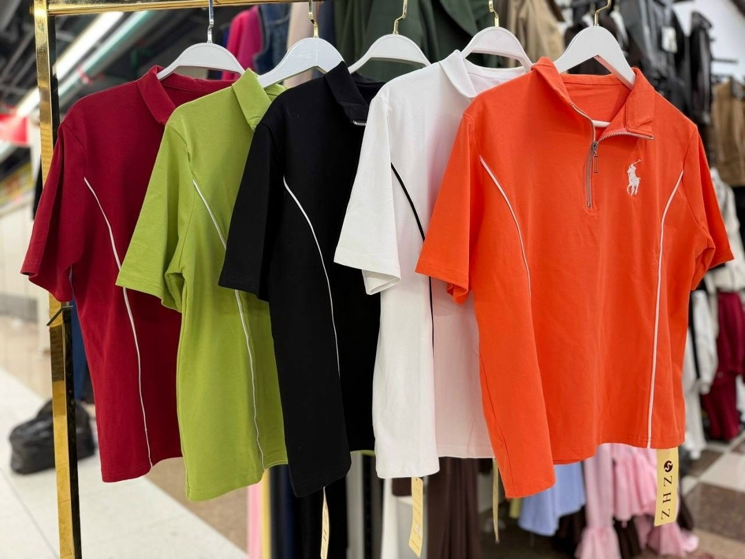 ,стильная футболка,футболка-поло на замке,поло футболка женская