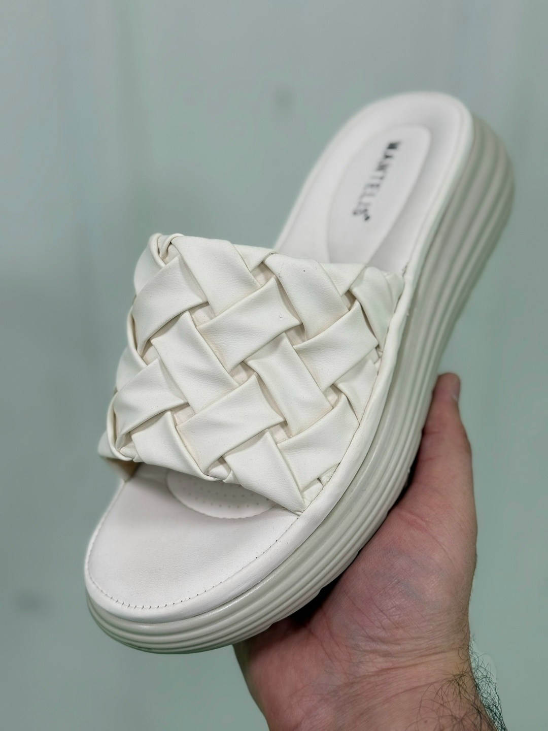 женские шлепанцы,,сабо женские,объемные шлепанцы,шлепанцы женские reversal