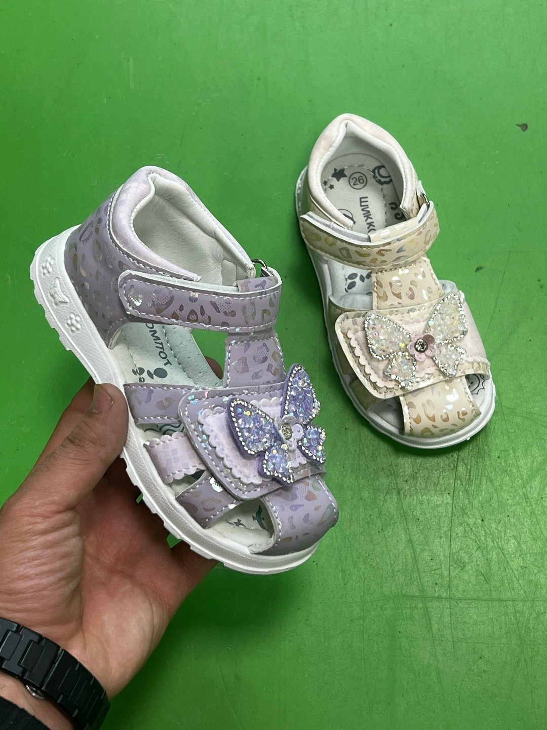 сандалии для девочек,,детские сандалии,сандалии,детская