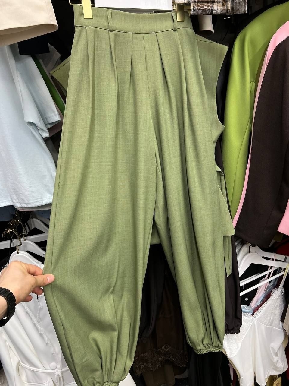 модные костюмы,стильные костюмы,костюм брючный с жилетом,брючный костюм с жилеткой,костюм с жилетом и брюками