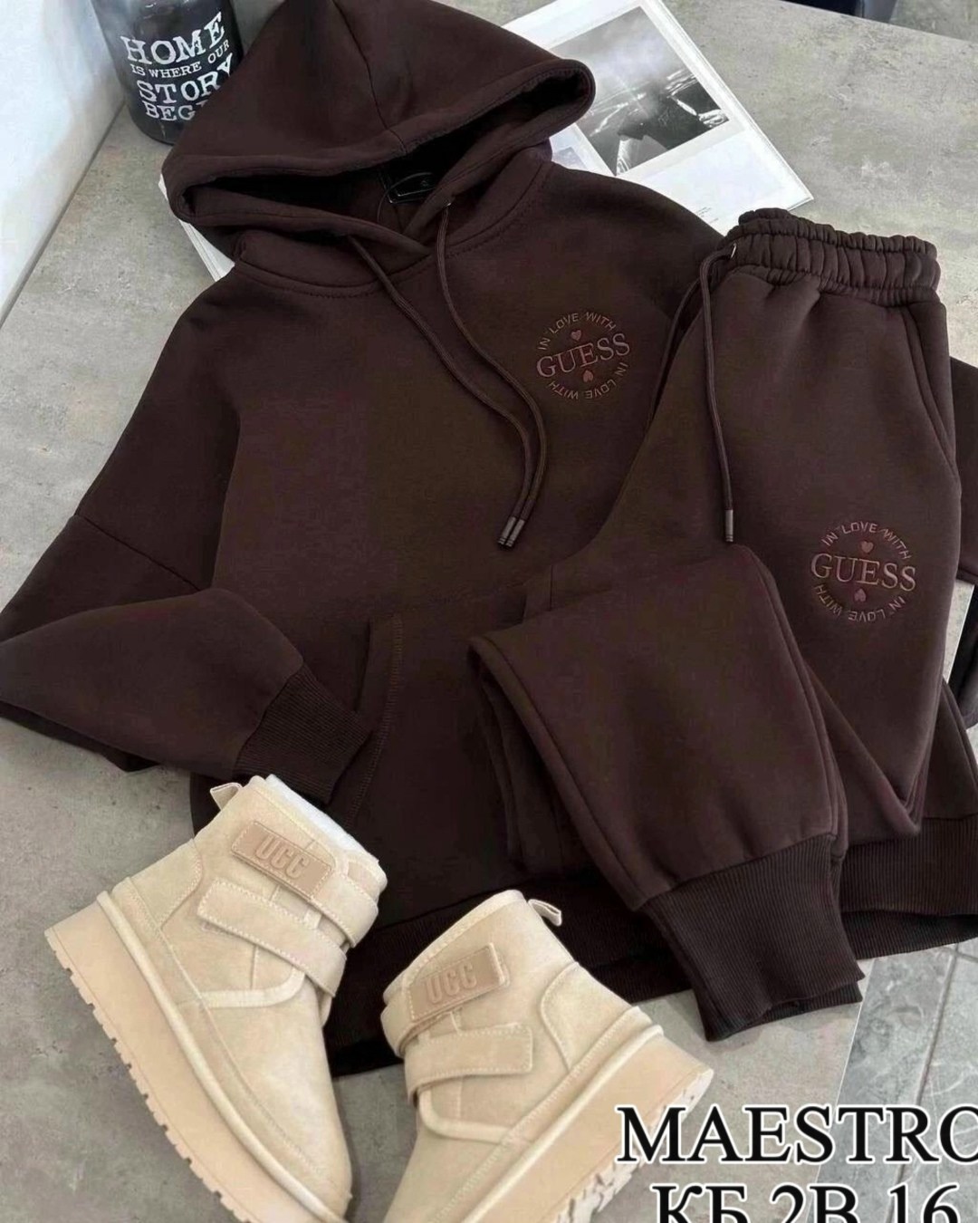 спортивный костюм guess,костюм на флисе,спортивный костюм guess трехнитка на флисе,спортивные костюм,костюм guess