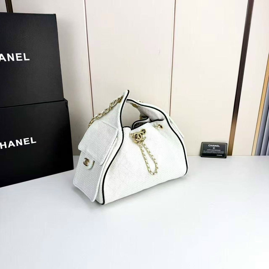 сумка chanel,белая кожаная сумка chanel 25 small,женская сумка chanel,chanel белая кожаная сумка через плечо для женщин,сумка женская шанель стеганая ковша цепь chanel