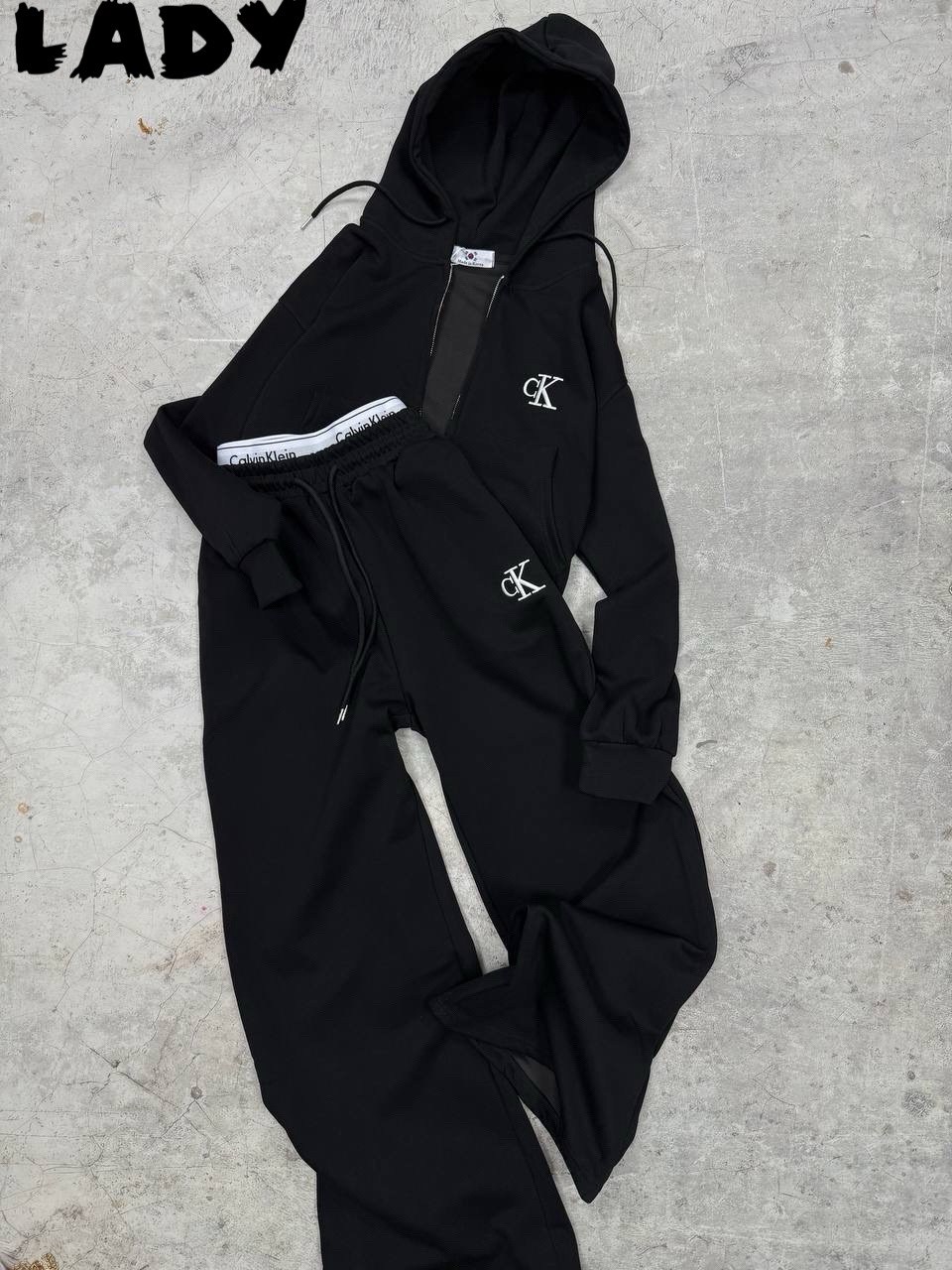 серый спортивный костюм кельвин кляйн,спортивный женский костюм серый,костюм спортивный,спортивный костюм женский,спортивный костюм серый gap