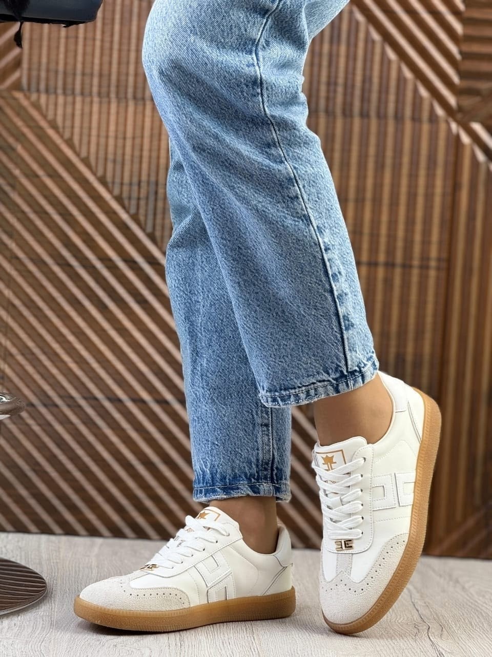 ,винные кеды из замши,кроссовки fendi,кроссовки кеды,спортивная