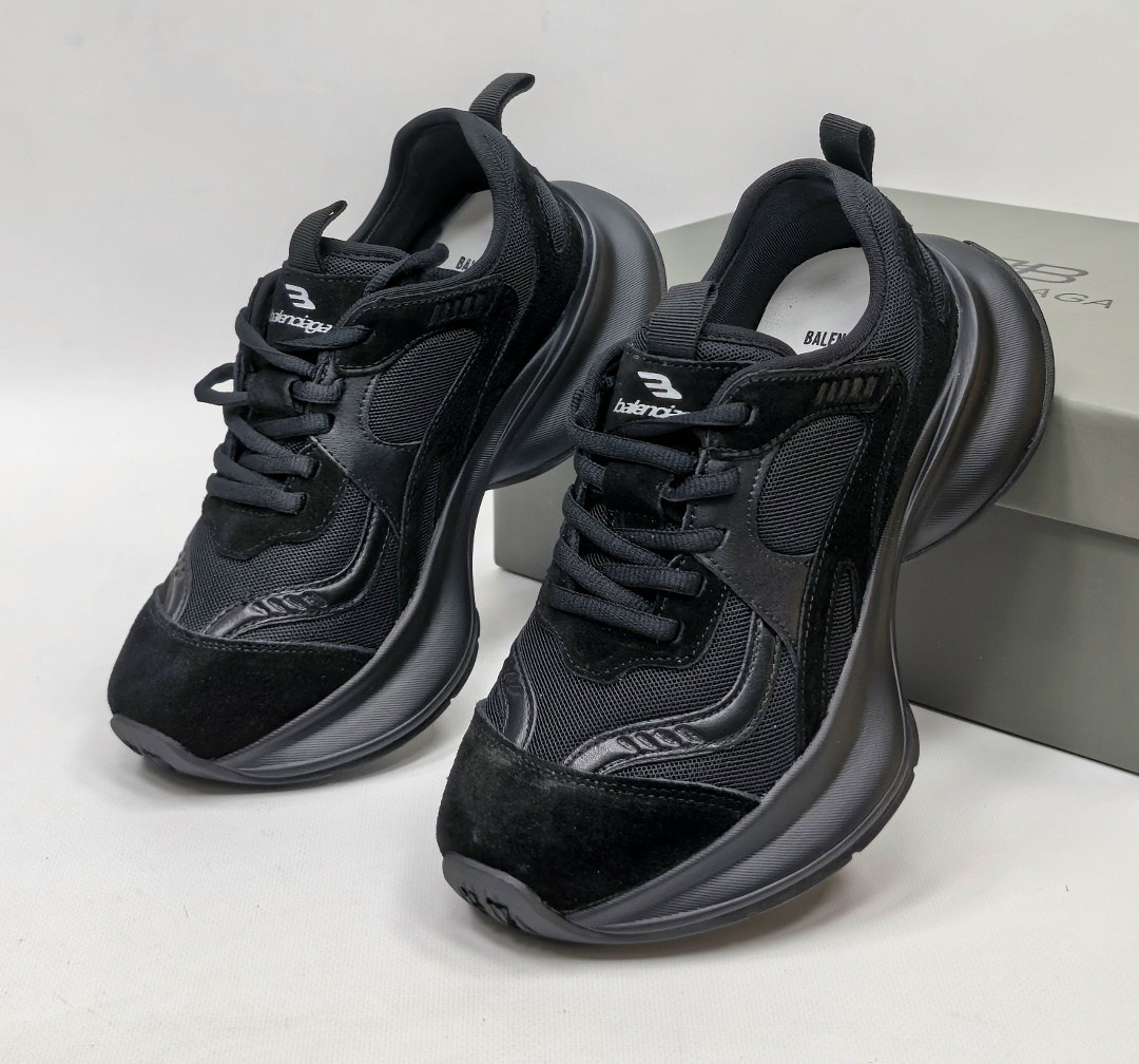 ,кроссовки женскиe,черные кроссовки,брендовые кроссовки,кроссы женские