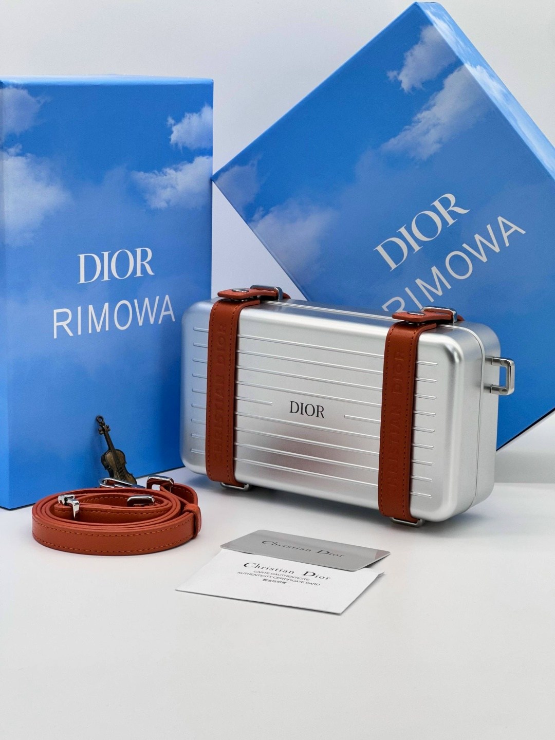 сумка dior rimowa,сумка dior,сумка женская christian dior,dior клатч,сумка женская dior