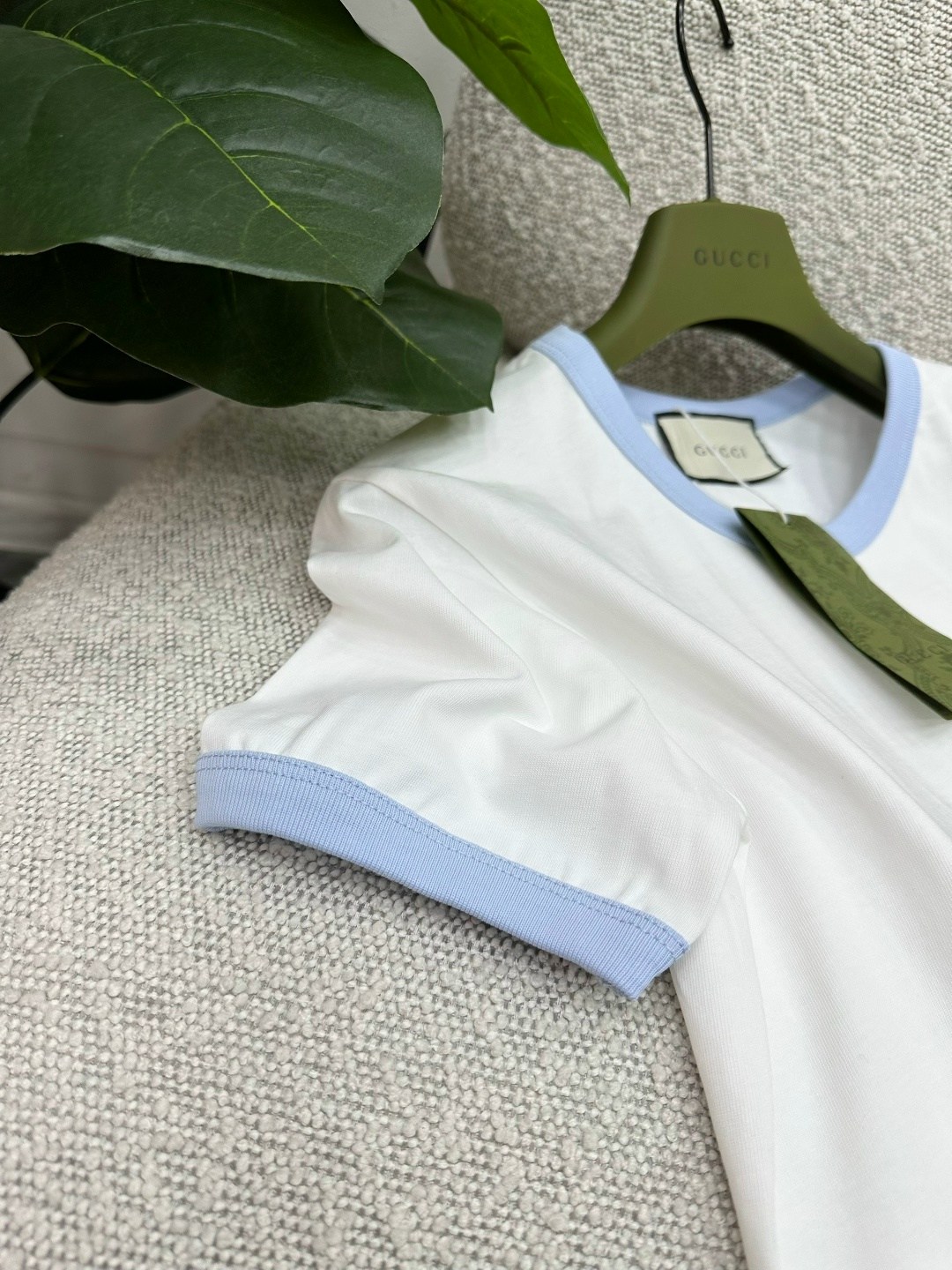 футболки женская,gucci футболка женская,футболки модные,футболка gucci,футболки для девочек