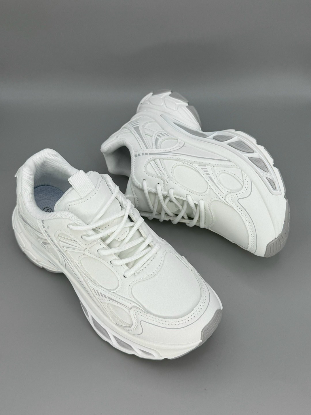 женские кроссовки,белые кроссовки,кроссовки, спортивные,массивные кроссовки