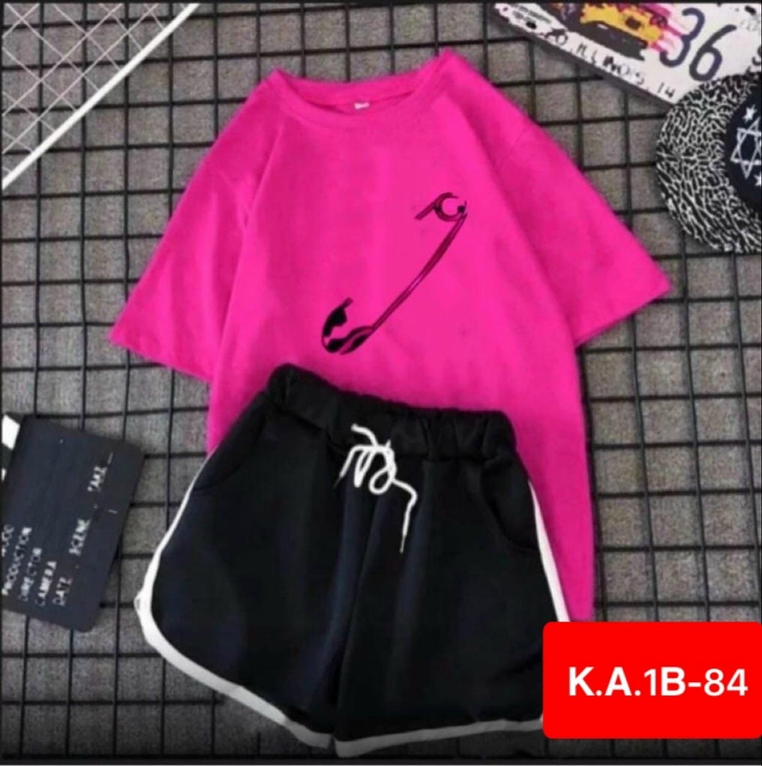 комплект одежды женские,комплект одежды,,женские костюмы,костюм шорты и футболка