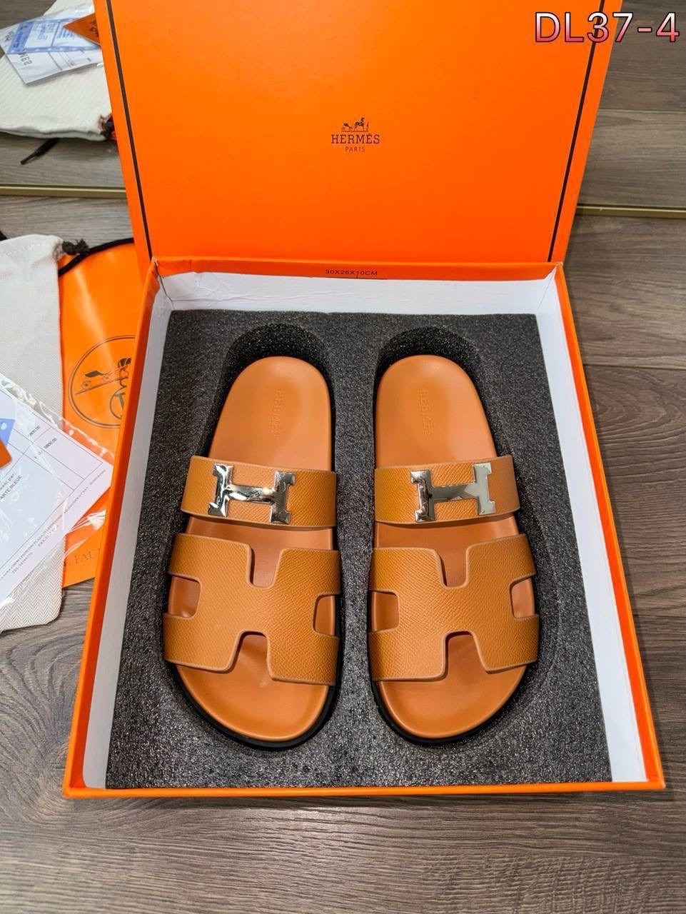 hermes шлепанцы,hermes босоножки,сандалии hermes,шлепанцы hermes оранжевые,шлепки женские hermes