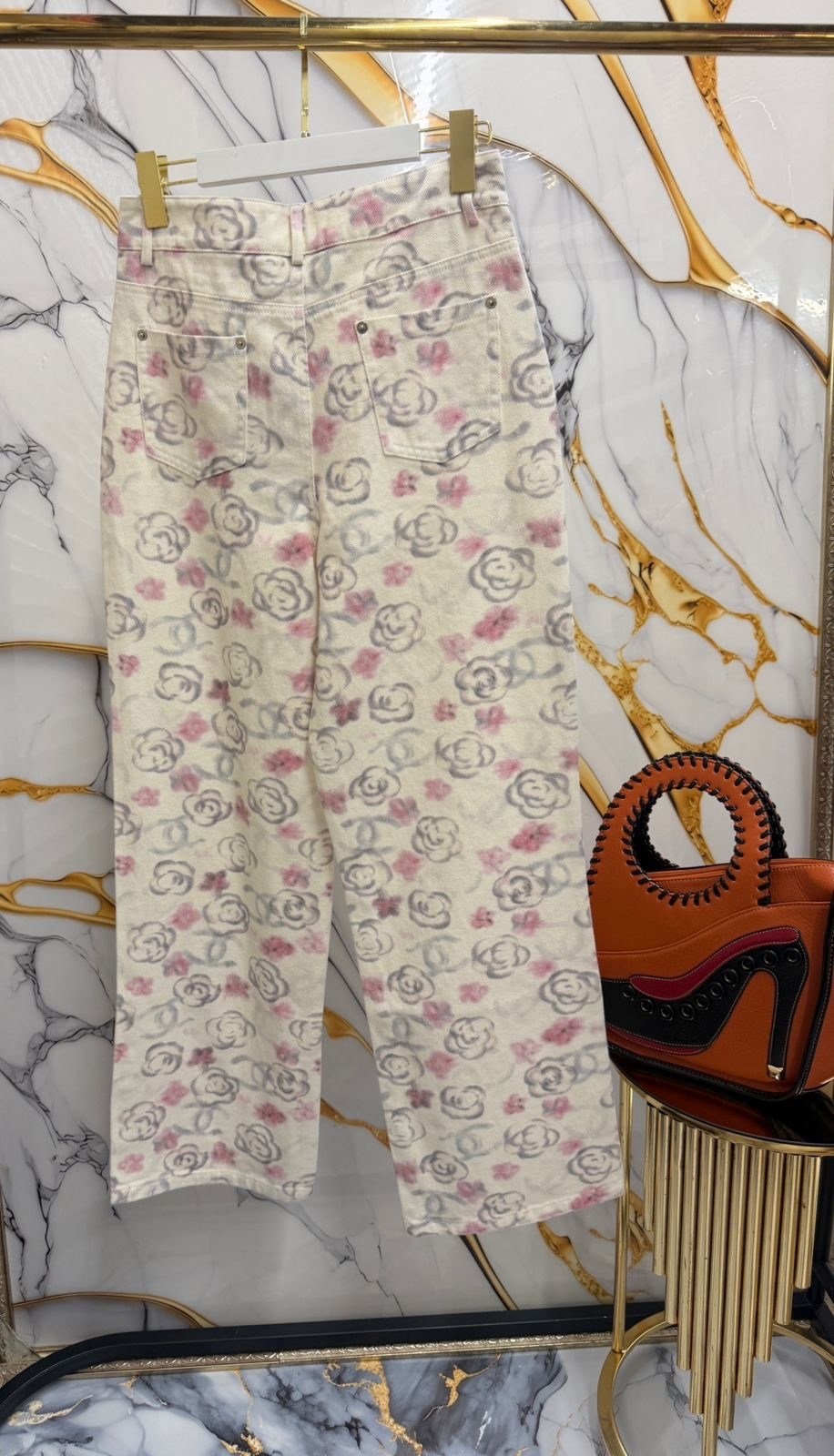 брюки стиль,модные брюки,брюки джинсы,джинсы широкие женские,широкие джинсы