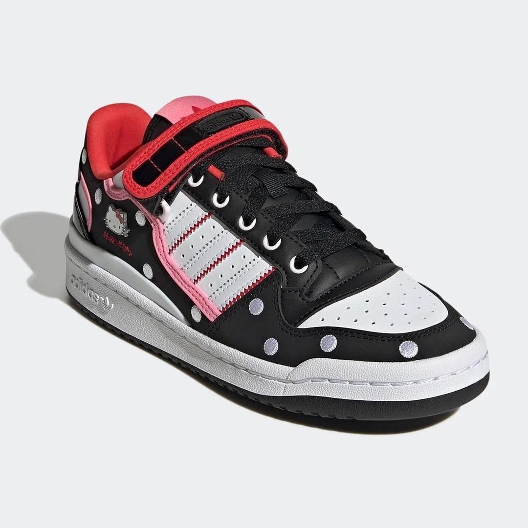 кроссовки adidas,кроссовки adidas original,кроссовки адидас с хеллоу китти,кроссовки,adidas bad bunny black