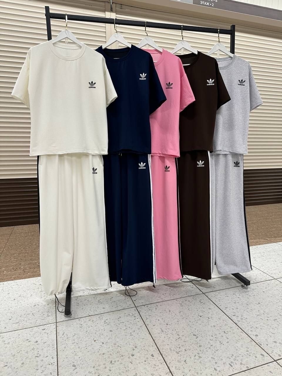 комплект одежды adidas sportswear,костюм спортивный adidas,костюм спортивный adidas sportswear,adidas original,костюм adidas