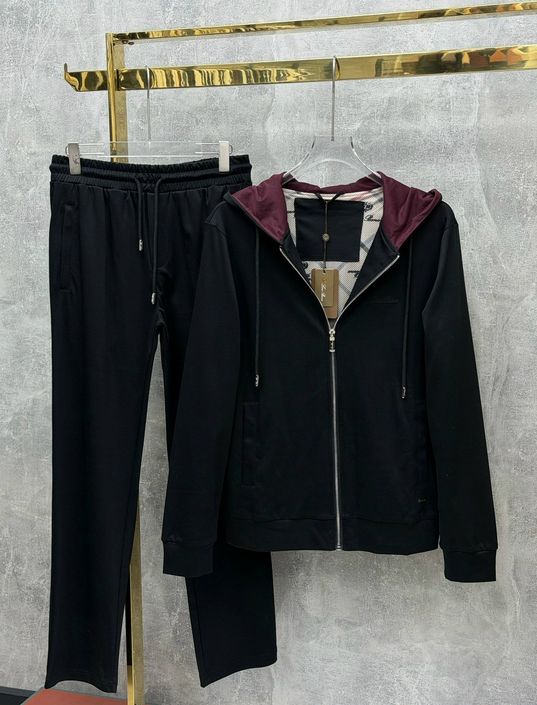 спортивный костюм brunello cucinelli,спортивный костюм loro piana,костюм brunello cucinelli,спортивный костюм мужской loro piana,мужские спортивные костюмы