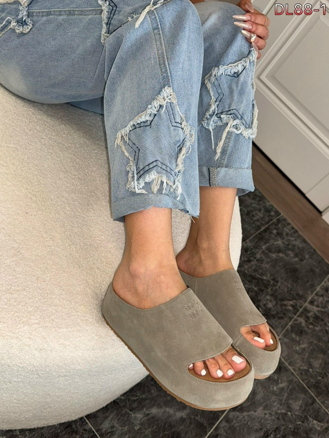 шлепанцы miu miu,женские шлепки,женские шлепанцы,мюли miu miu,