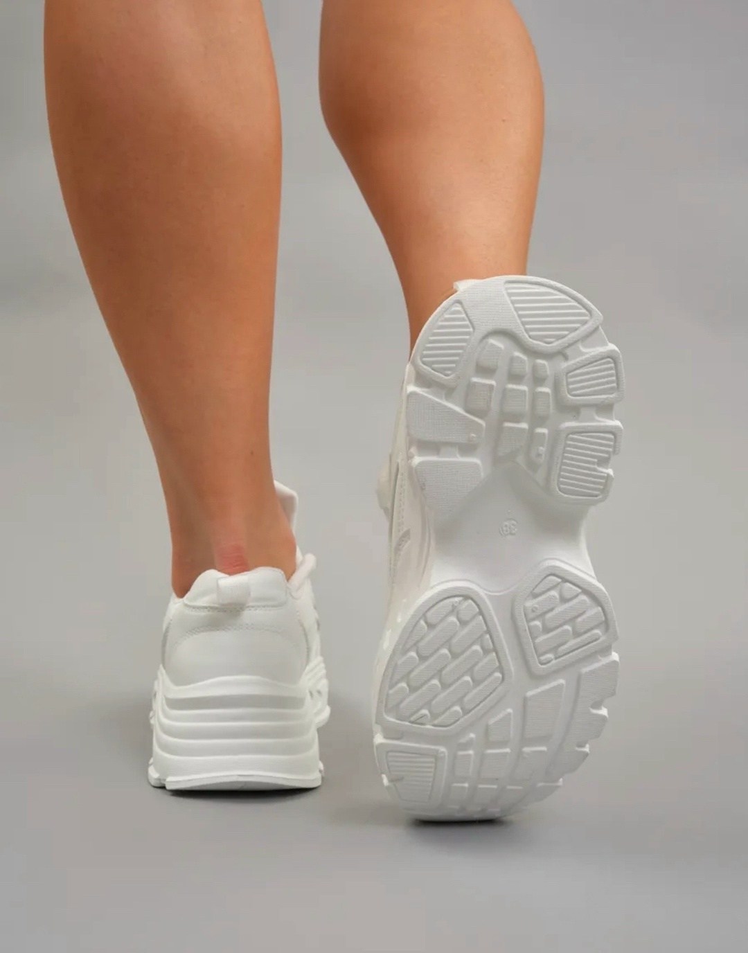 женские массивные кроссовки,кроссовки женские,кроссовки белые,кроссовки на платформе,кроссовки женские белые спортивные на высокой