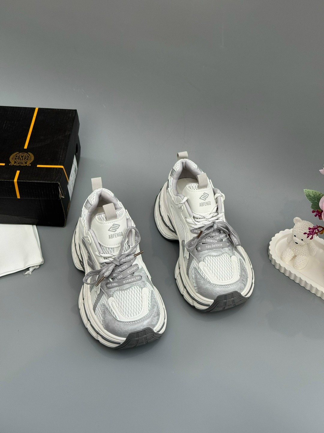 женские кроссовки,женские массивные кроссовки,кроссовки платформа,массивные кроссовки,