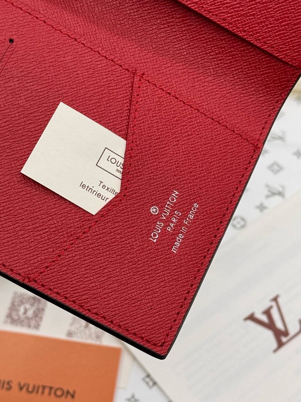 обложка для паспорта louis vuitton,louis vuitton кошелек,louis vuitton monogram,кошелек louis vuitton женский оранжевый,louis vuitton murakami