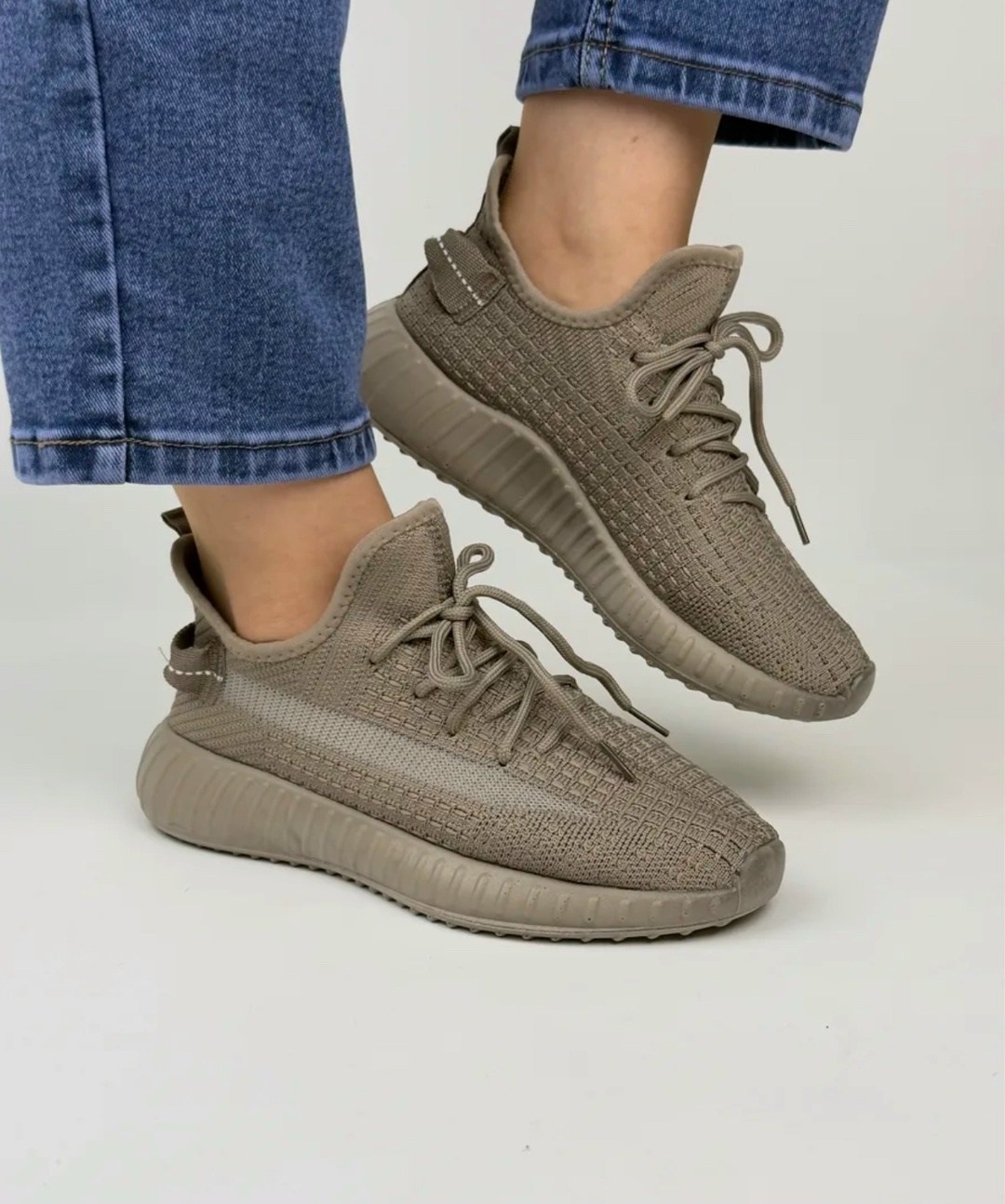 adidas yeezy boost 350 v2 sand taupe,adidas yeezy 350 женские,adidas yeezy boost 350,изики кроссовки,