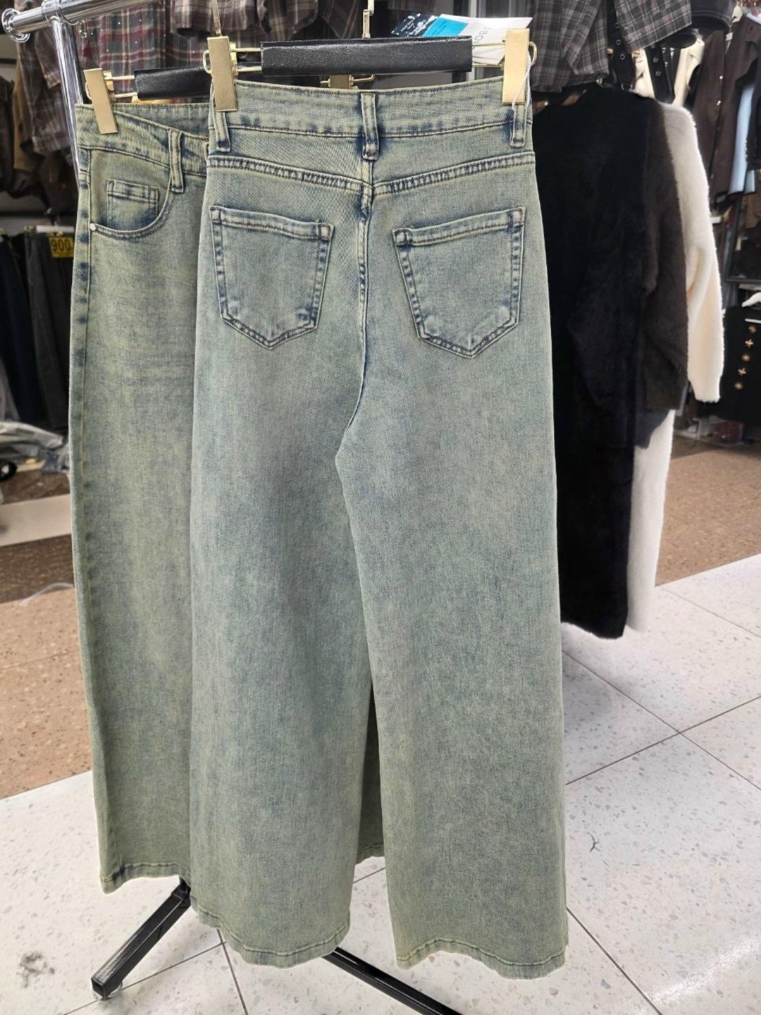 женские джинсы,джинсы широкие,стильные джинсы,джинсы широкие прямые,модные джинсы