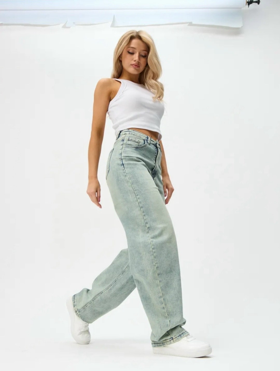 женские джинсы,мешковатые широкие джинсы светло-голубого цвета levi's,джинсы,джинсы широкие,брюки джинсы