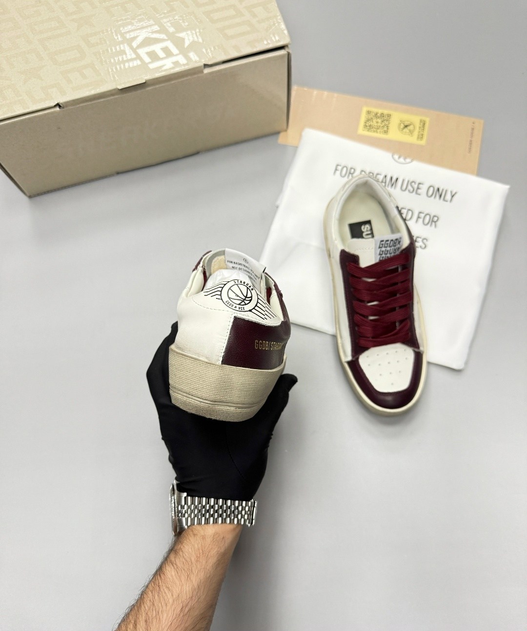 кроссовки golden goose,кеды golden goose,golden goose кеды ball star с блестками белый,golden goose deluxe brand белые кожаные кеды,кроссовки golden goose wmns ballstar milk gold кремовый