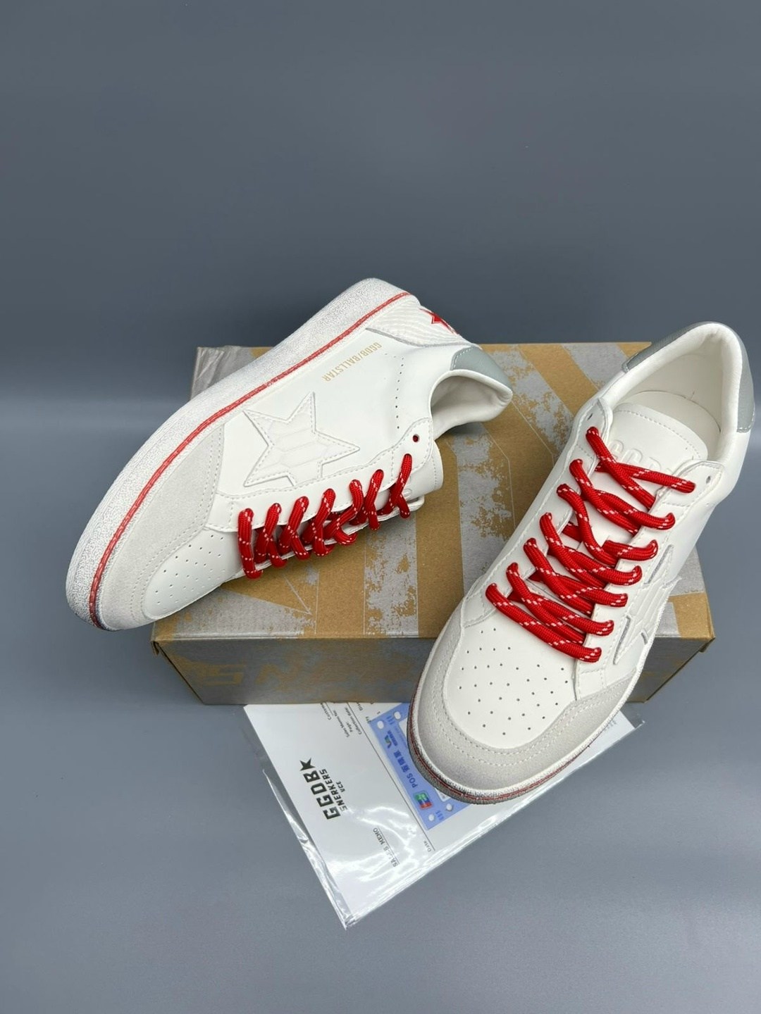 кроссовки,,модные кроссовки,стильные кроссовки,женские кроссовки