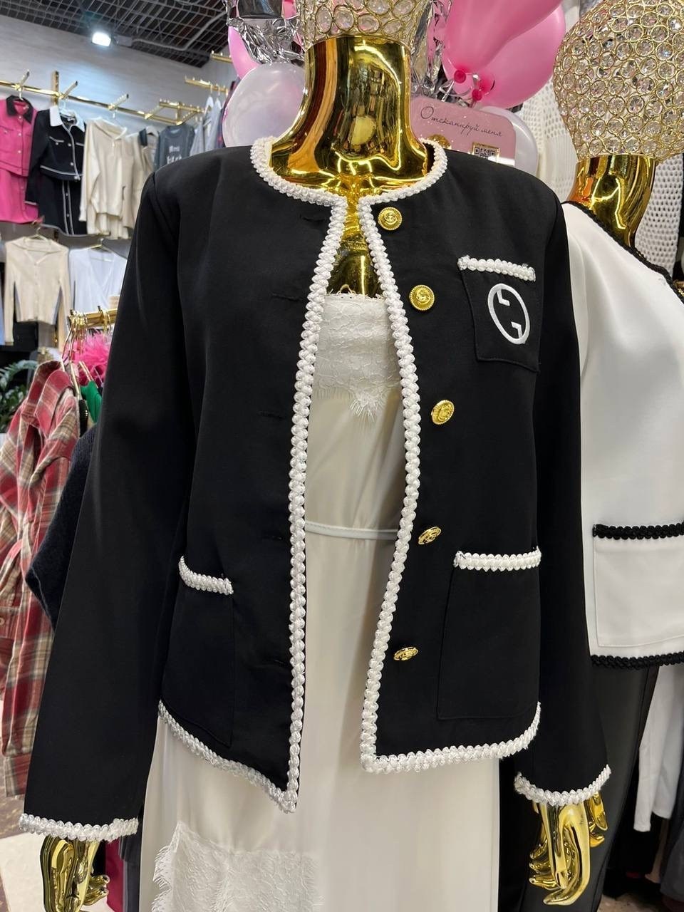 стильные костюмы,костюм из твида в стиле шанель,костюм женский,женский костюм в стиле шанель,элегантный твидовый костюм с юбкой мини в стиле шанель