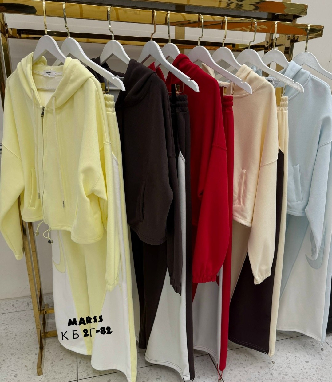 костюм спортивный женский,стильные костюмы,спортивный костюм,женские костюмы,спортивный костюм спортивные костюмы