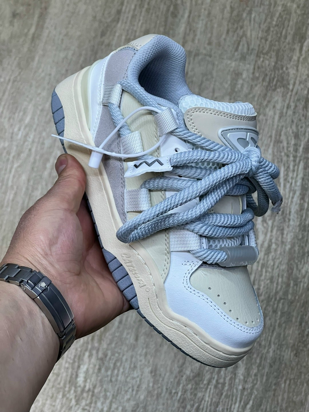 ,кроссовки дутыши,кроссовки, спортивная,женские кроссовки