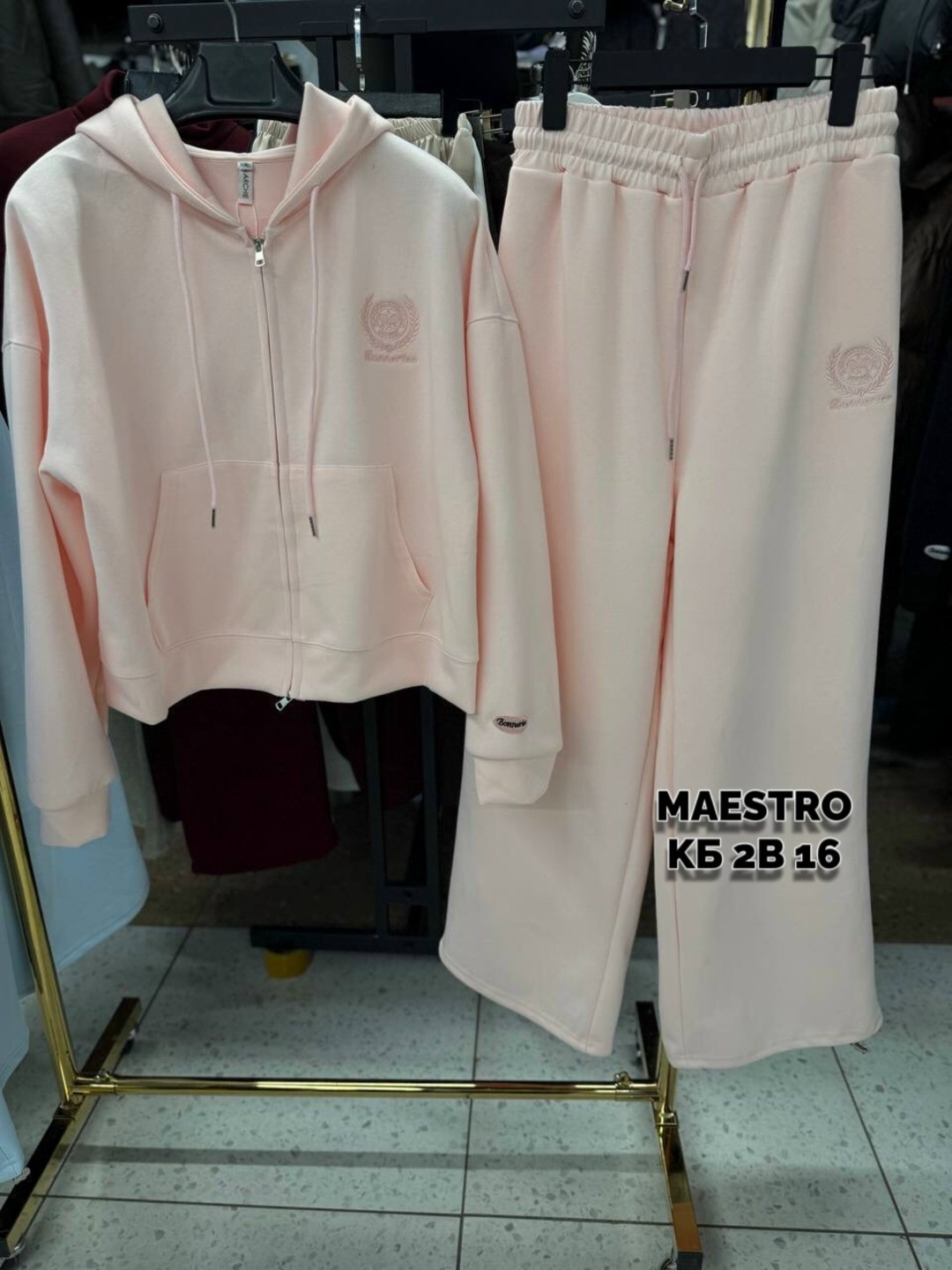 спортивный костюм,женский спортивный костюм,женские костюмы,костюм,костюм на флисе женский