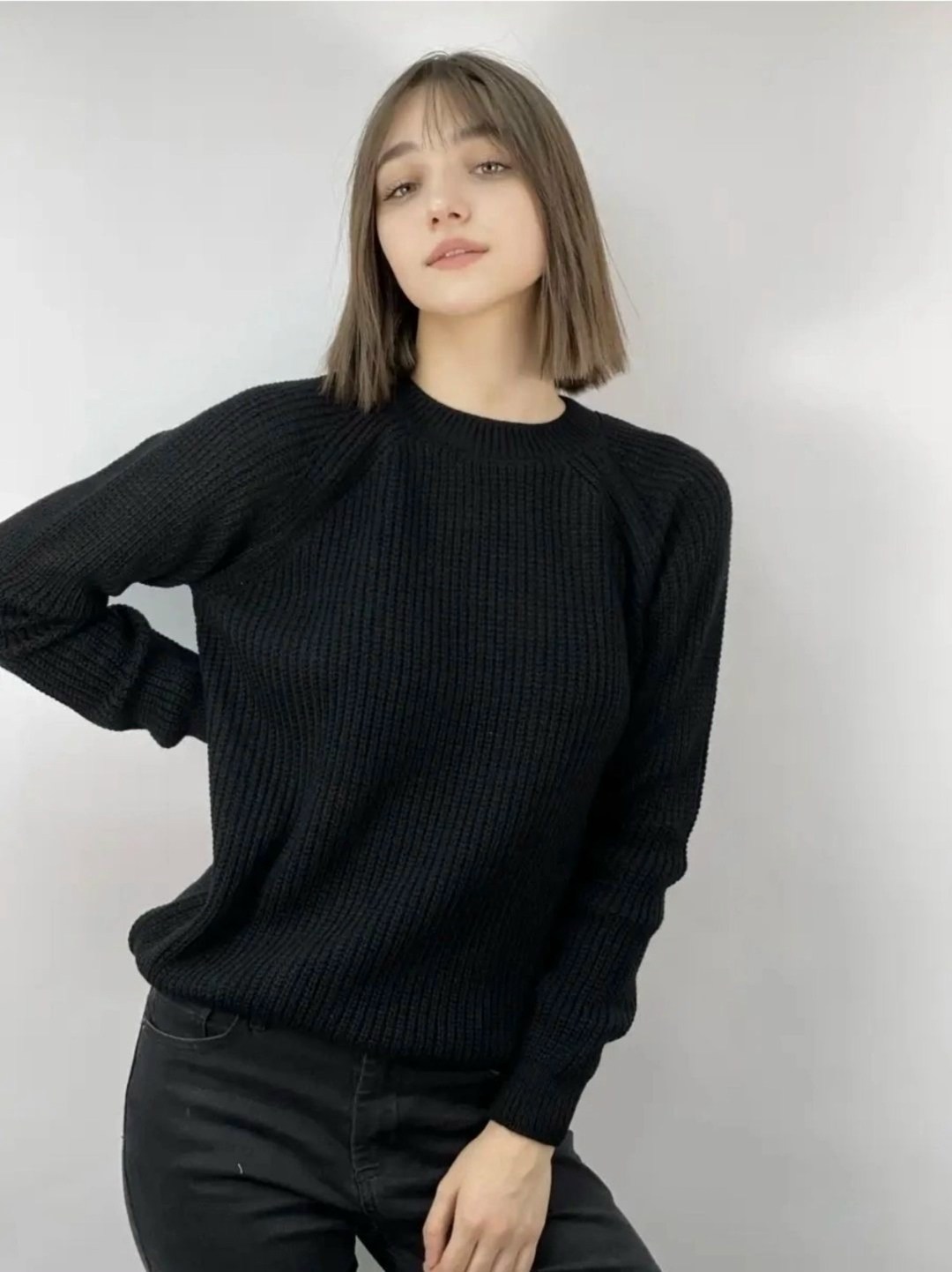 свитер оверсайз однотонный katkat fashion,свитер оверсайз вязаный с вырезом теплый,свитер вязаный женский,свитера женские,свитер оверсайз