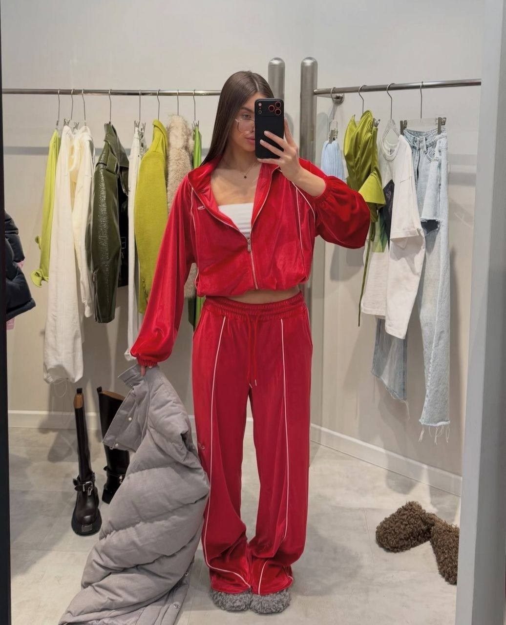 белый спортивный костюм в стиле celine,женский спортивный костюм,костюм спортивный celine,спортивный костюм,женский костюм