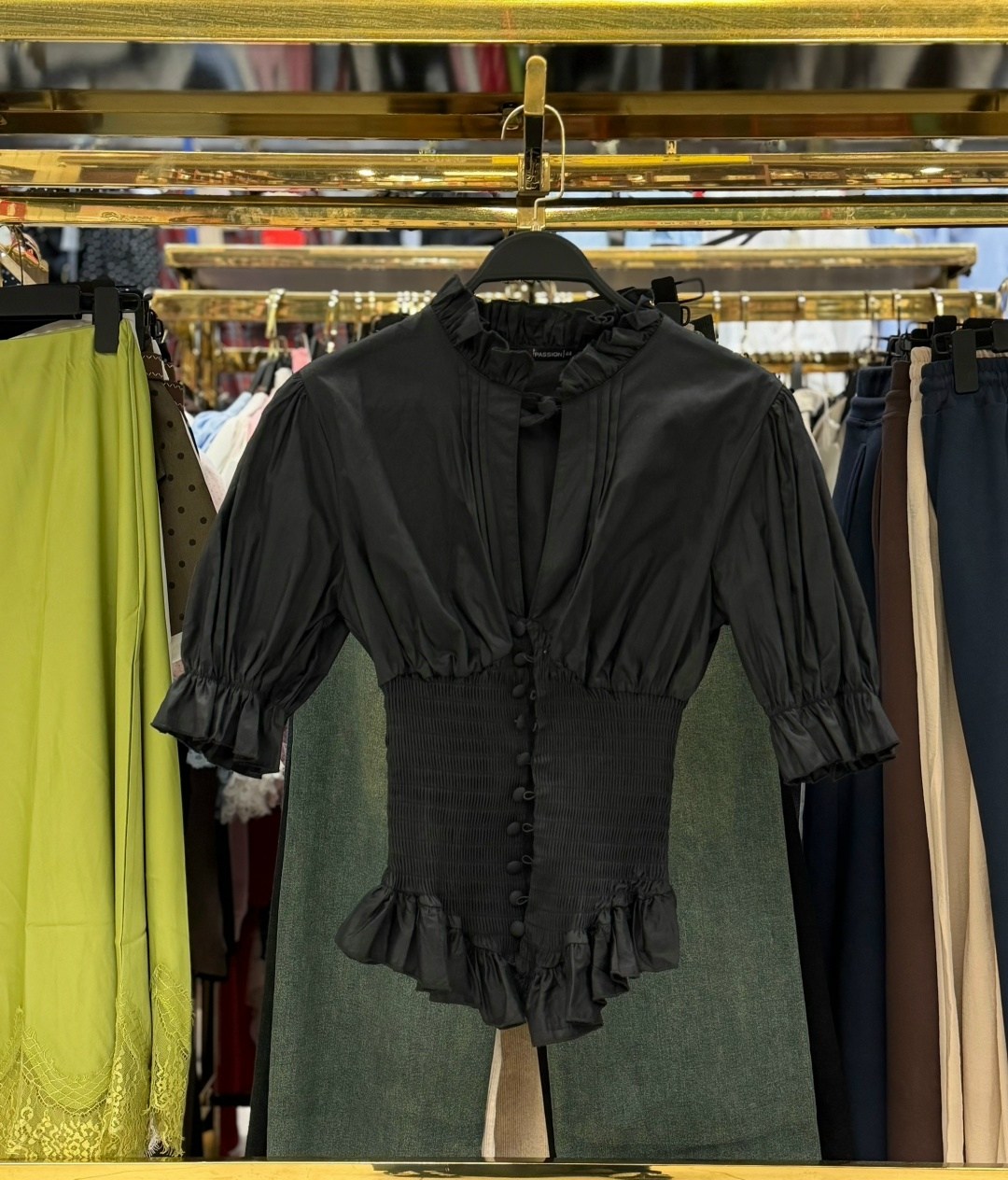 блузка с оборками,повседневная блузка,модная блузка,женская блузка,женская элегантная блузка